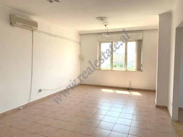 Office space for rent in Zhan D&#39;Ark Boulevard&nbsp;in Tirana, Albania

It is located on the 9t
